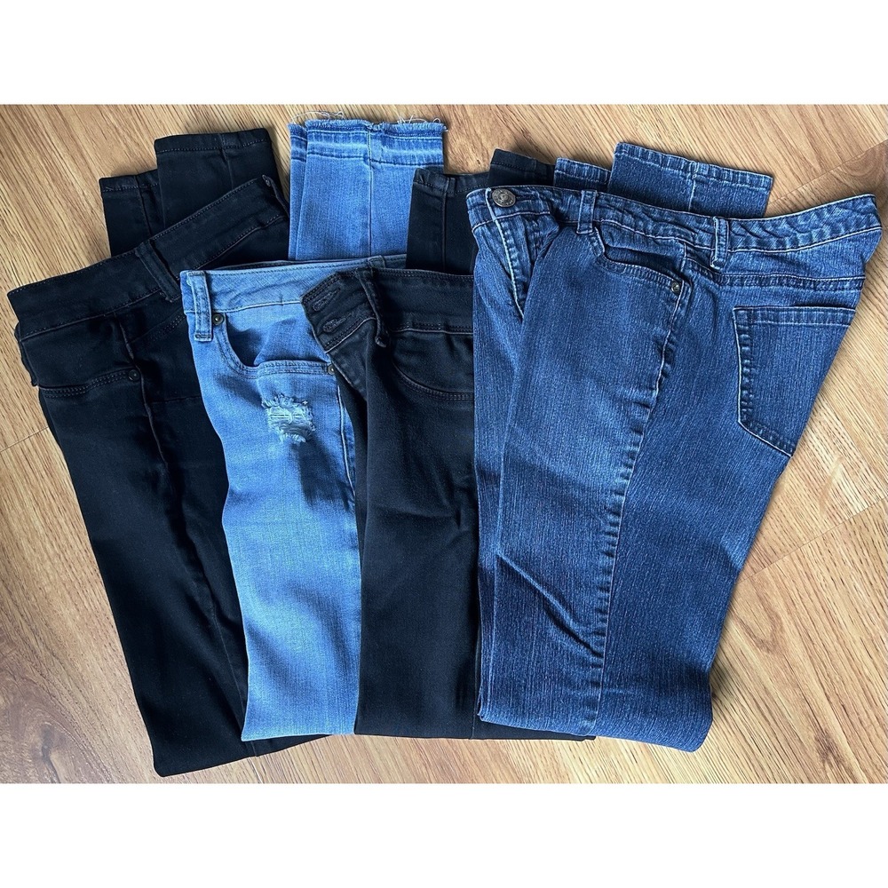 Lot of 4 Womens Juniors Jeans Sz 5 Canyon River Blue Savvy So Jeans‎ Solo Tu